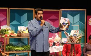 Maduro-en-presentación-de-la-Revista-de-los-CLAP