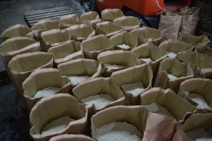 SUNDDE - Noticias - Verifican distribución de la harina de trigo panadero en Caracas, Miranda y Vargas - 2016-08-18 22-30-15_6