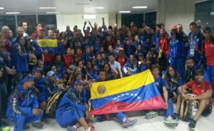 Delegación-venezolana-llego-a-su-patria